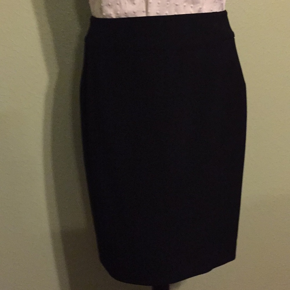 Black pencil skirt